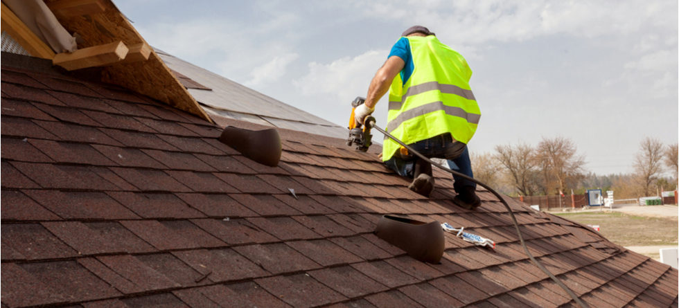 How much does it cost to replace a roof on a 900 square foot house?