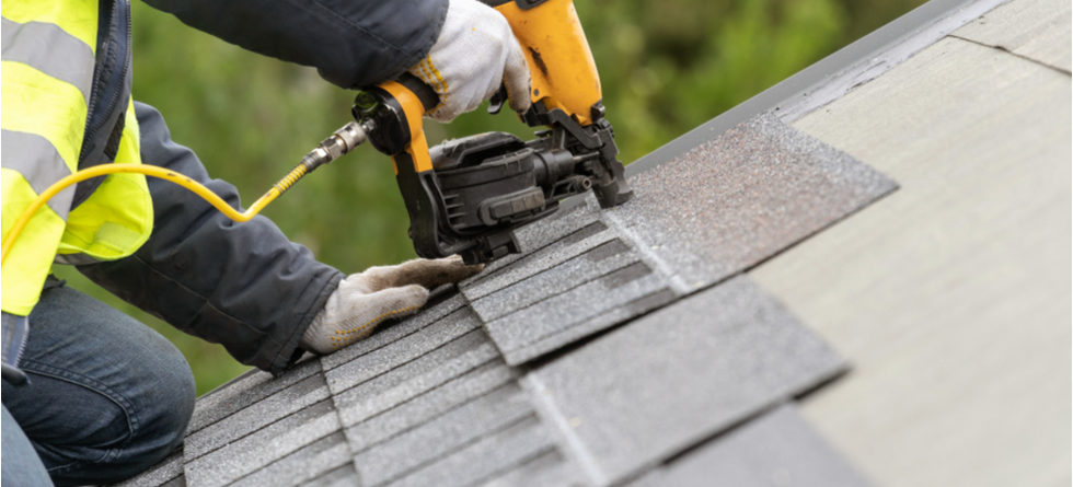 How much does it cost to put shingles on a 2000 square foot house?
