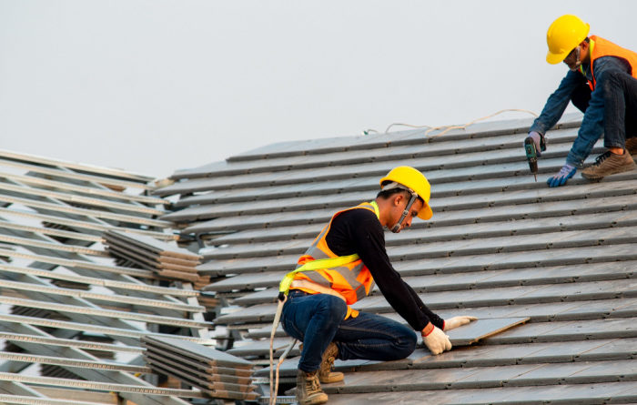 Do roofers start at top or bottom?