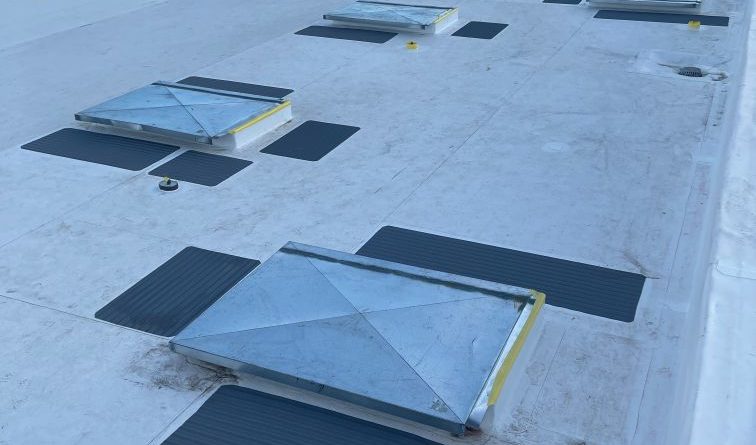 wichita commercial roof service